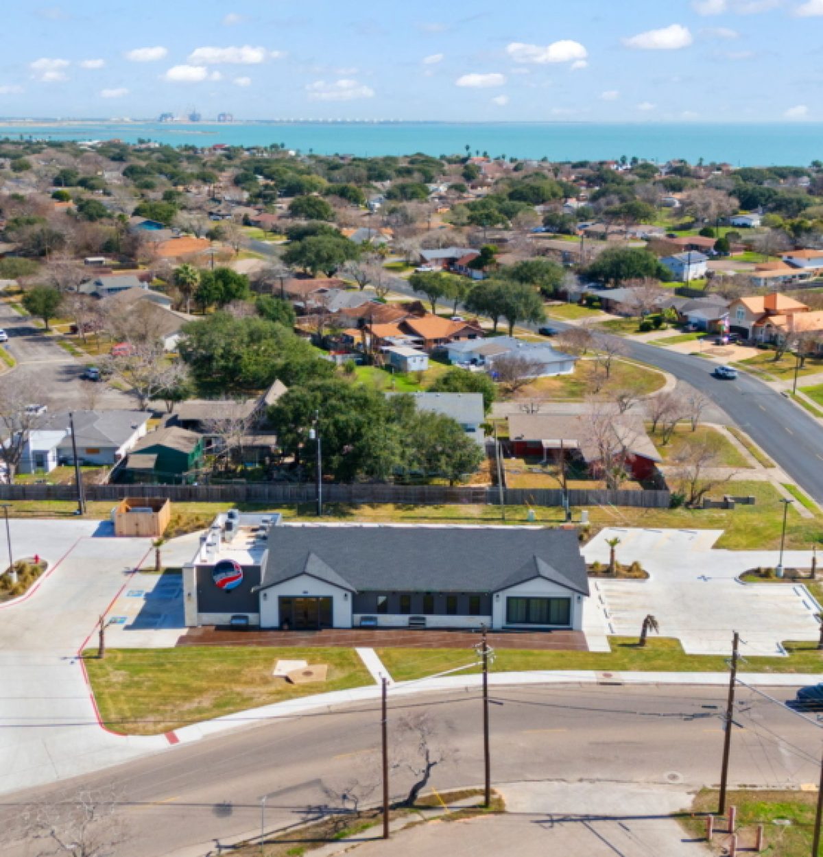 LeStourgeon-Seafood-Company-2-1030x579